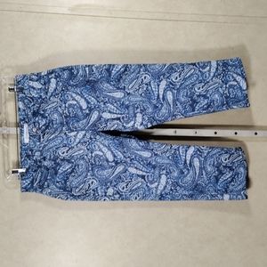 2/$10 04189 Croft & Barrow blue & white paisley capri jeans 12